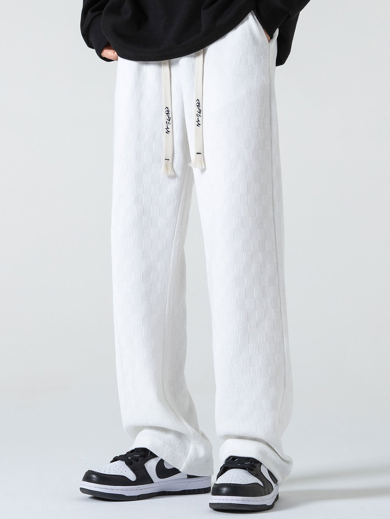 Checkerboard Textured Straight Leg Pants