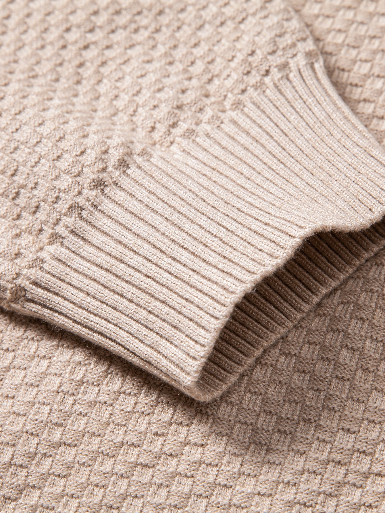 Checkerboard Textured Crew Neck Sweater